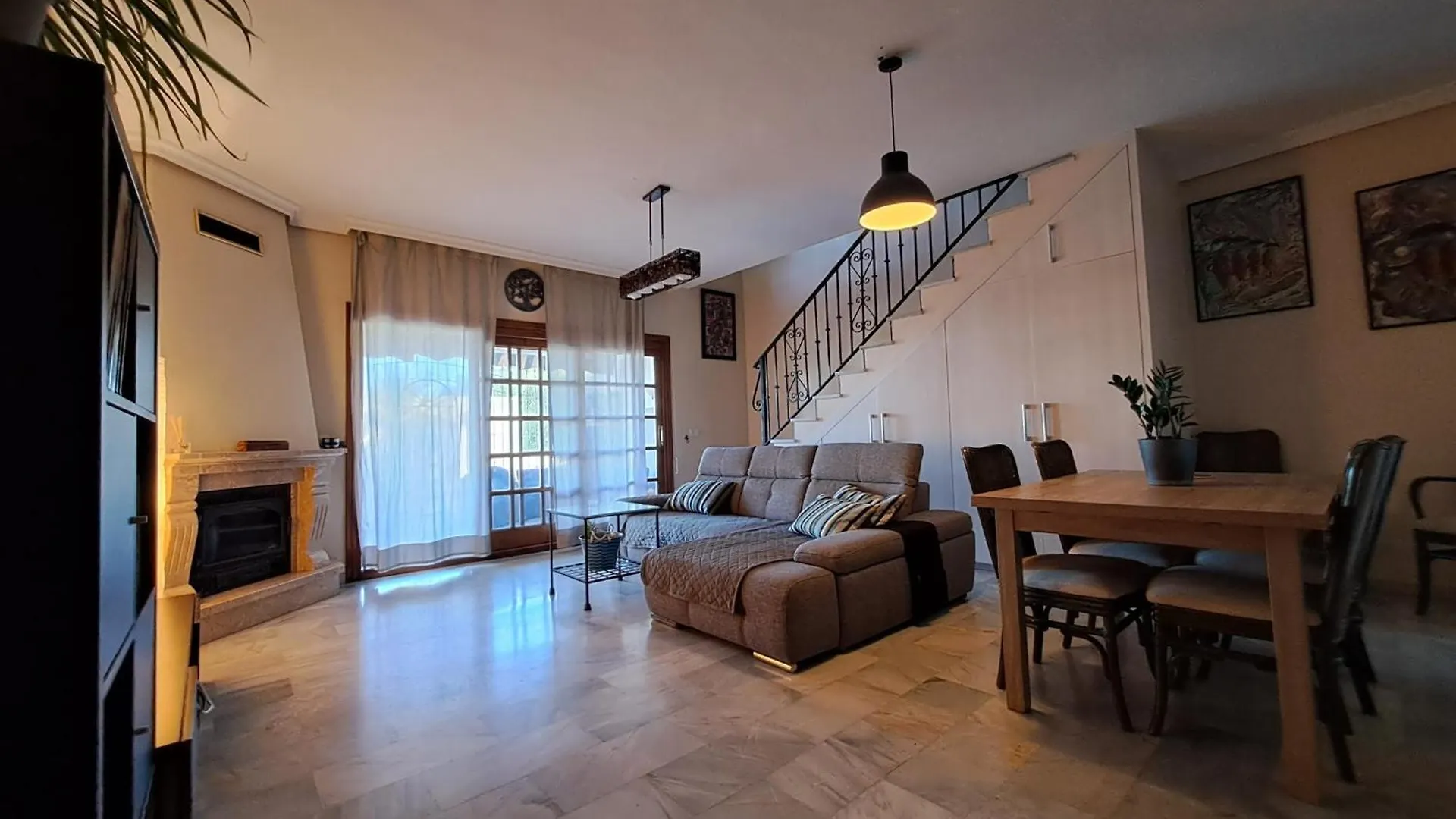 Сasa de vacaciones Wave House. Terrace, Bbq,Piscina,800Mt To Beach Villa Estepona